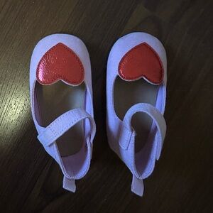 Old Navy Heart Shoes Size 11.5 12-18 M